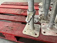 Verstelbare metalen poten voor steigerstelling (58x) - afbeelding 6 van  7