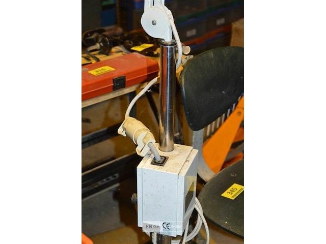 Verstelbare werklamp - afbeelding 2 van  4