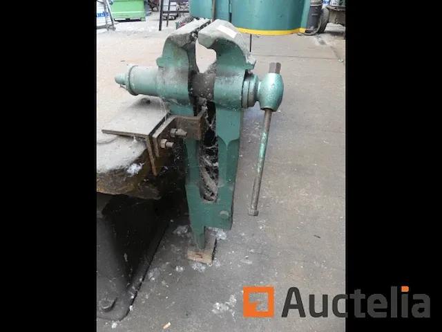 Versteltafel met metalen klemmen - afbeelding 3 van  6