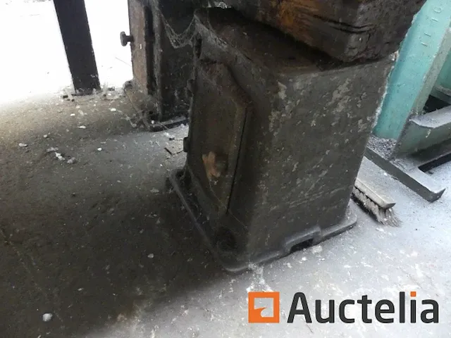 Versteltafel met metalen klemmen - afbeelding 5 van  6