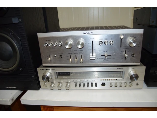 Versterker sony 1140 , radio tuner grundig r1000 - afbeelding 1 van  9