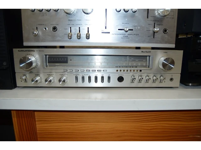 Versterker sony 1140 , radio tuner grundig r1000 - afbeelding 5 van  9