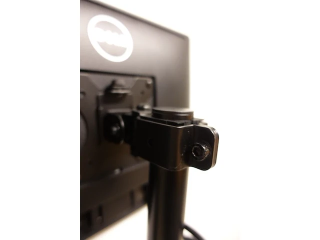Vertical mounted dual monitor base, with 1x 17" dell monitor - afbeelding 3 van  3