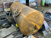 Verticale opslagtank mazout stookolie + pomp - afbeelding 4 van  9