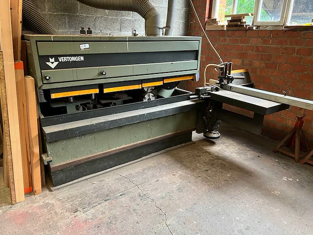 Vertongen - p04 - tenoning machines - 1986 - afbeelding 1 van  9