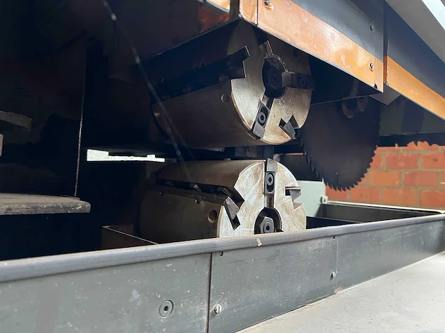 Vertongen - p04 - tenoning machines - 1986 - afbeelding 8 van  9