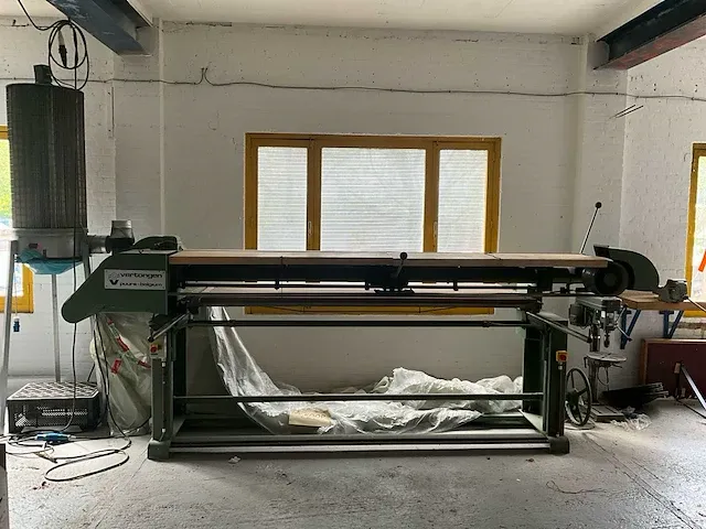 Vertongen bandschuurmachine - afbeelding 1 van  12