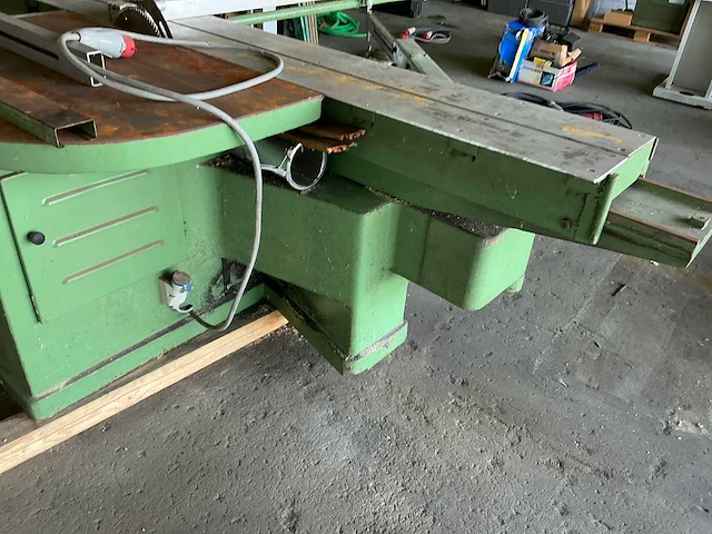 Vertongen formaatcirkelzaagmachine - afbeelding 7 van  10