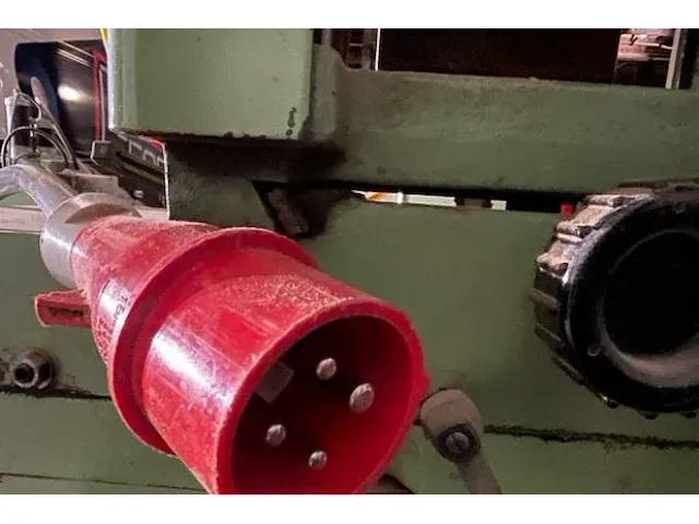 Vertongen framar kettingboormachine - afbeelding 10 van  10