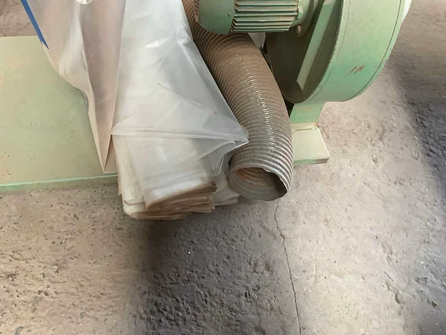 Vertongen nv houtbewerkingsafzuiginstallatie - afbeelding 4 van  8