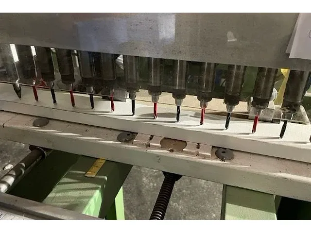 Vertongen potboormachine met rijboring - afbeelding 3 van  13