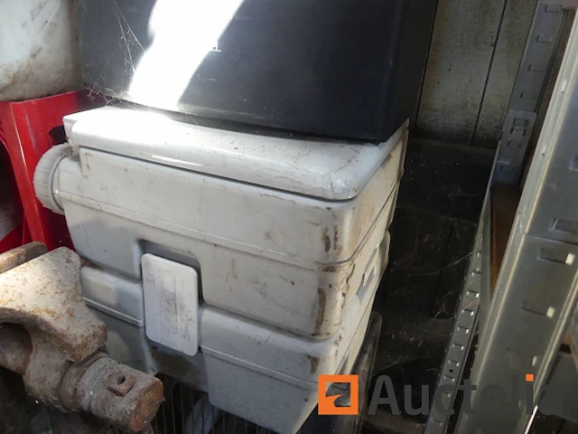 Verwarming en chemische toiletten - afbeelding 1 van  5