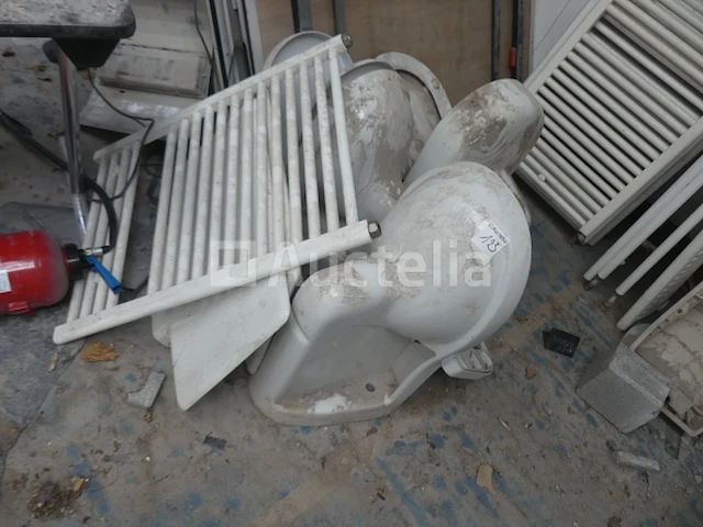 Verwarming, toilet, urinoir - afbeelding 1 van  5