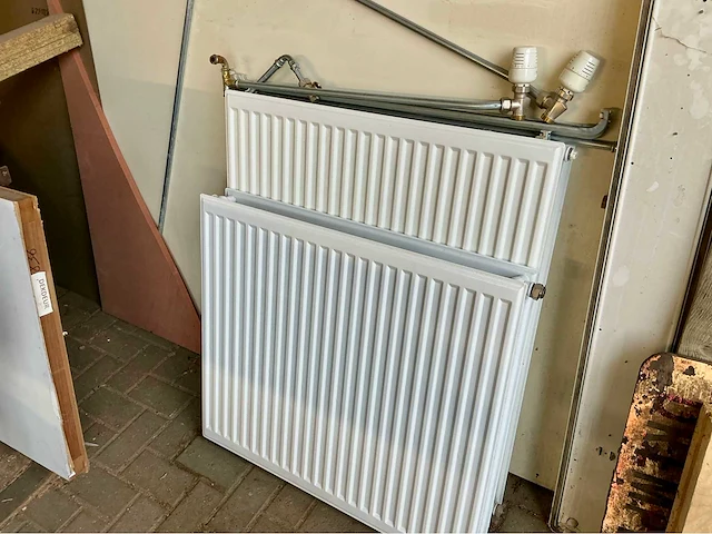 Verwarmingen (2x) - afbeelding 1 van  3