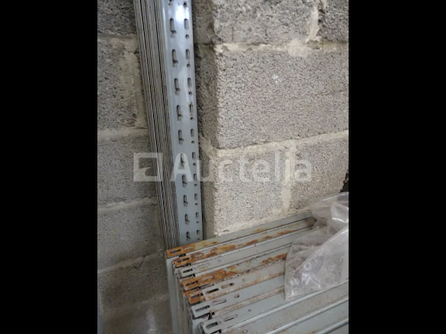 Verwijderbare metalen planken - afbeelding 1 van  5