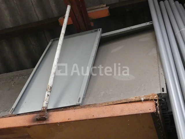 Verwijderbare metalen planken - afbeelding 4 van  5