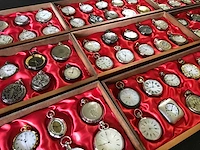 Verzameling zakhorloges (82x) inclusief 3 display kastjes - afbeelding 1 van  21