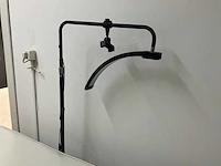 Verzorgingstafel met staande lamp - afbeelding 3 van  15