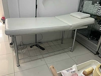 Verzorgingstafel met staande lamp - afbeelding 8 van  15