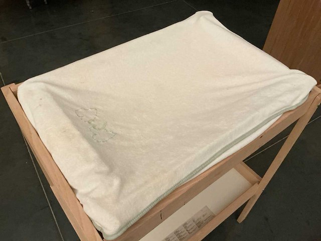 Verzorgingstafel - afbeelding 2 van  3