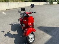 Vespa - 200 - vespa oldtimer bike red - afbeelding 8 van  33
