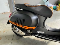 Vespa - gts 300 supersport abs - motorcycle - afbeelding 16 van  22