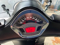 Vespa - gts 300 supersport abs - motorcycle - afbeelding 22 van  22