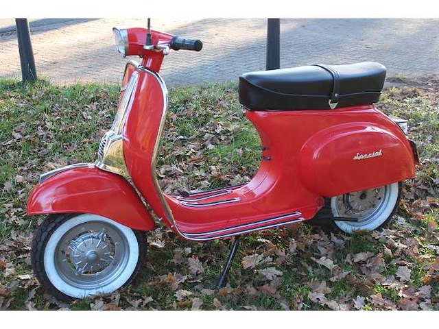 Vespa - v50 special - oldtimer scooter - afbeelding 4 van  7