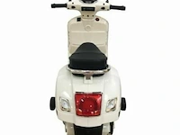 Vespa gts - afbeelding 4 van  5