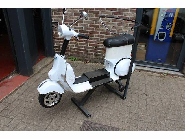 Vespa kinder kappersstoel - afbeelding 3 van  4