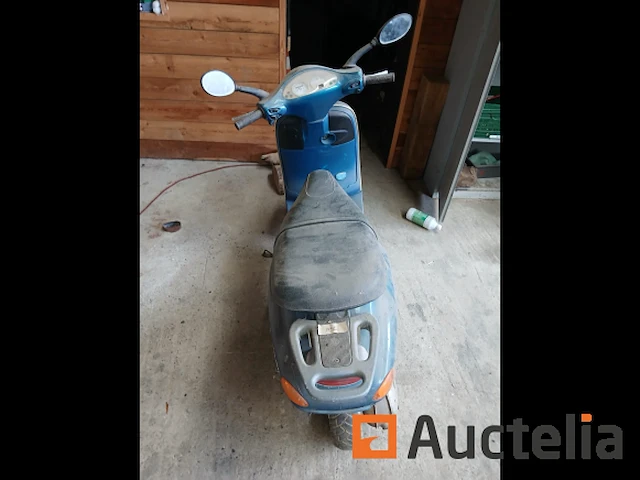 Vespa oxbow - afbeelding 2 van  4