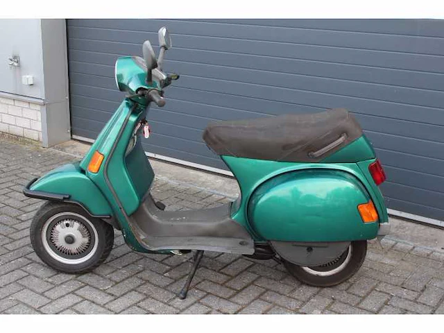 Vespa piaggio - cosa - retro scooter - afbeelding 2 van  6