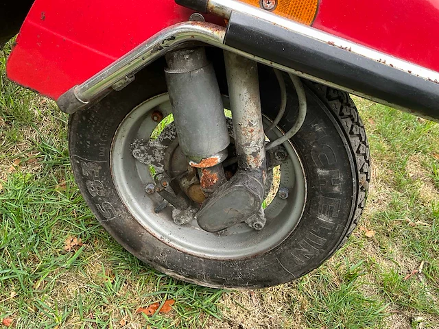 Vespa piaggio pk50xl rood - project - afbeelding 4 van  17