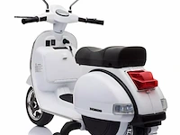 Vespa px150 elektrische kinderscooter 12v - wit - afbeelding 3 van  10