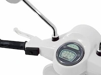 Vespa px150 elektrische kinderscooter 12v - wit - afbeelding 7 van  10