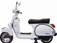 Vespa px150 elektrische kinderscooter 12v - wit - afbeelding 10 van  10