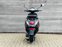 Vespa sprint s elettrica scooter - afbeelding 3 van  9