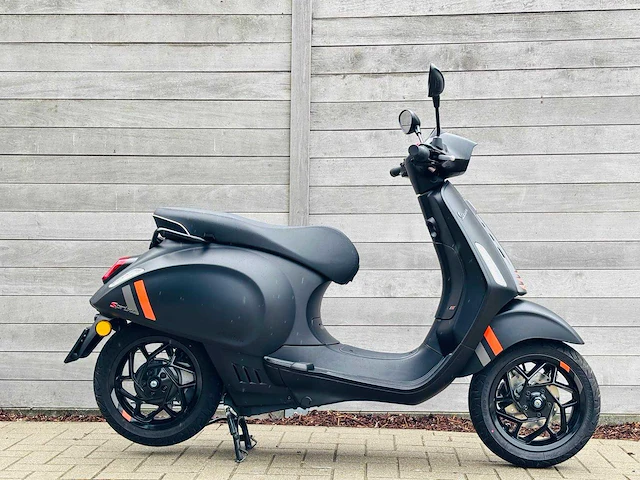 Vespa sprint s elettrica scooter - afbeelding 4 van  9