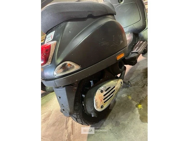 Vespa - afbeelding 3 van  5