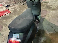 Vespa - afbeelding 4 van  5