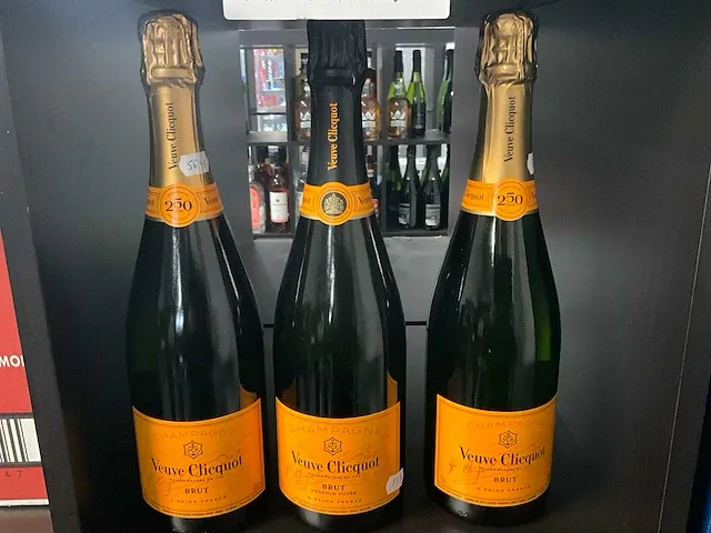 Veuve clicquot champagne - afbeelding 1 van  2