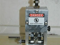 Vevor kabel stripmachine manoweer 30x10cm - afbeelding 1 van  5