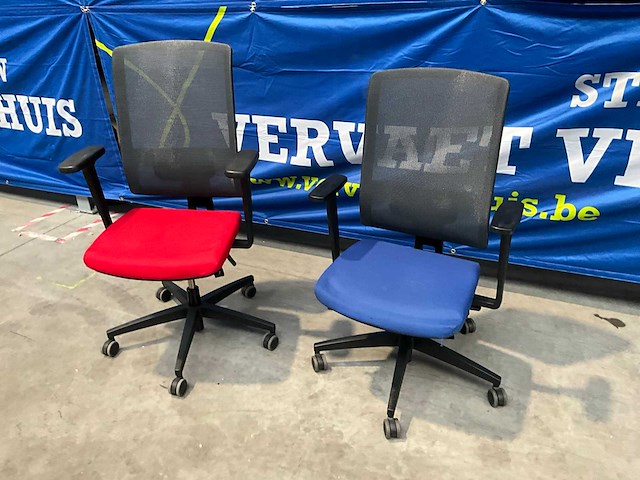 Viasit ergonomische bureaustoel (2x) - afbeelding 1 van  7