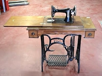 Vici oude naaimachine - afbeelding 1 van  5