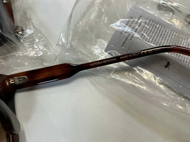 Victoria beckham zonnebril (7x) - afbeelding 7 van  8