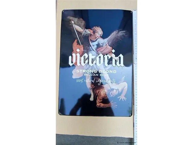 Victoria strong blond bier origineel reclamebord metaal - afbeelding 1 van  4
