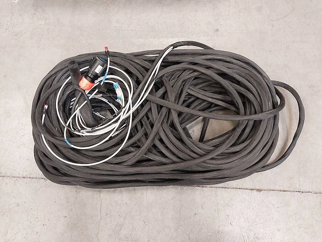 Video loom 1xcee32b3 / 4xlc singlemode / 2xcat7 - 150mtr - afbeelding 1 van  2