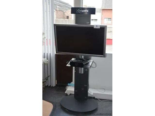Videoconferentie met flatscreen grandstream en standaard - afbeelding 1 van  2