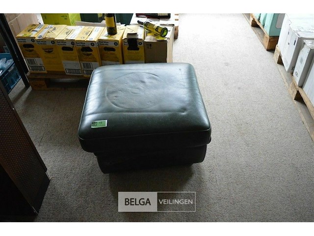 Vierkante lederen poef - afbeelding 1 van  4