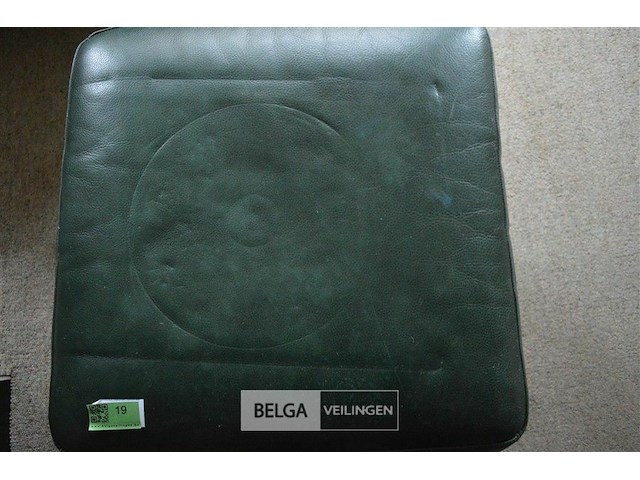 Vierkante lederen poef - afbeelding 3 van  4